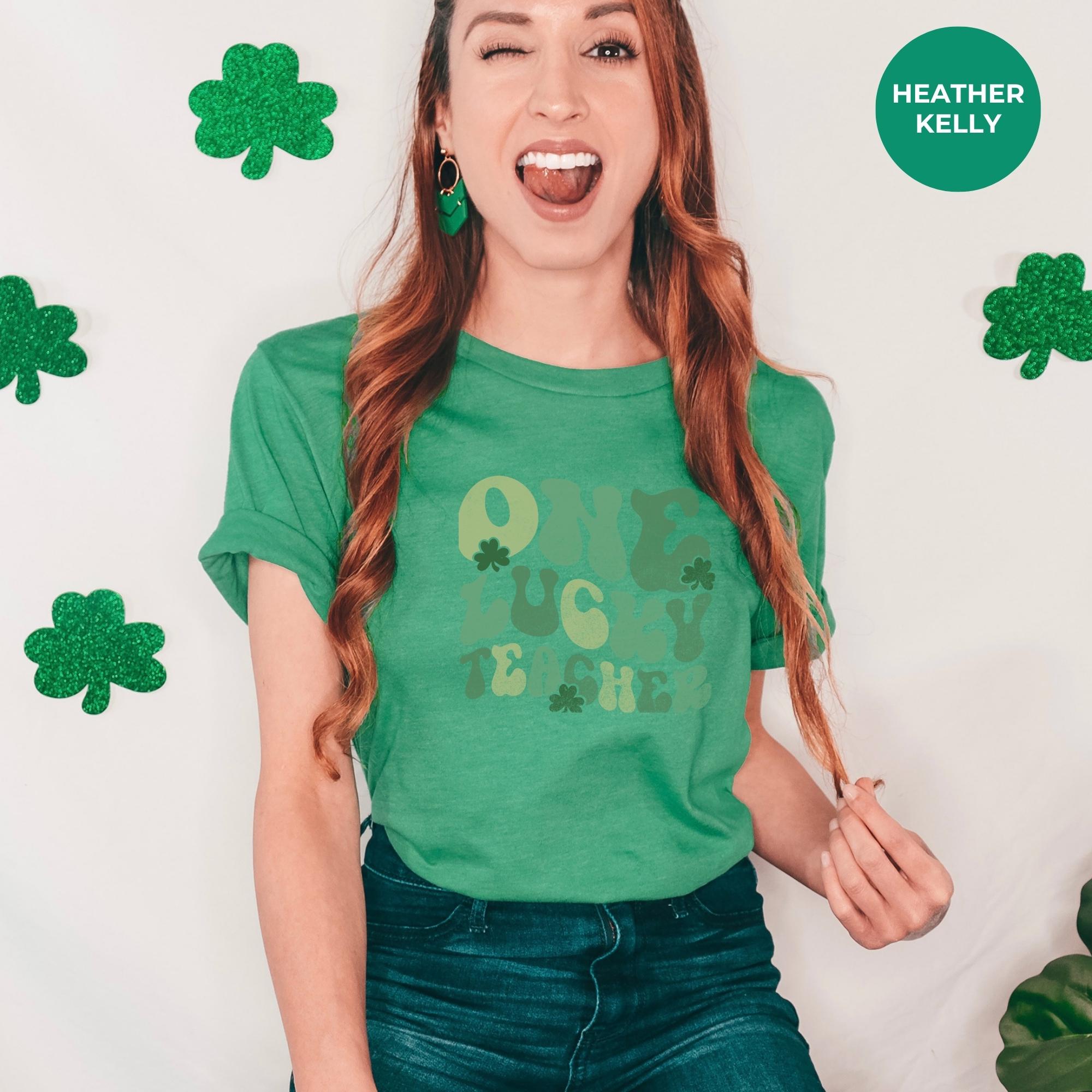 One lucky teacher - St Patrick Day T-Shirt - Lucky Shamrock Tee - Green St Paddy Day Shirt - Irish Graphic - Clover T-Shirt