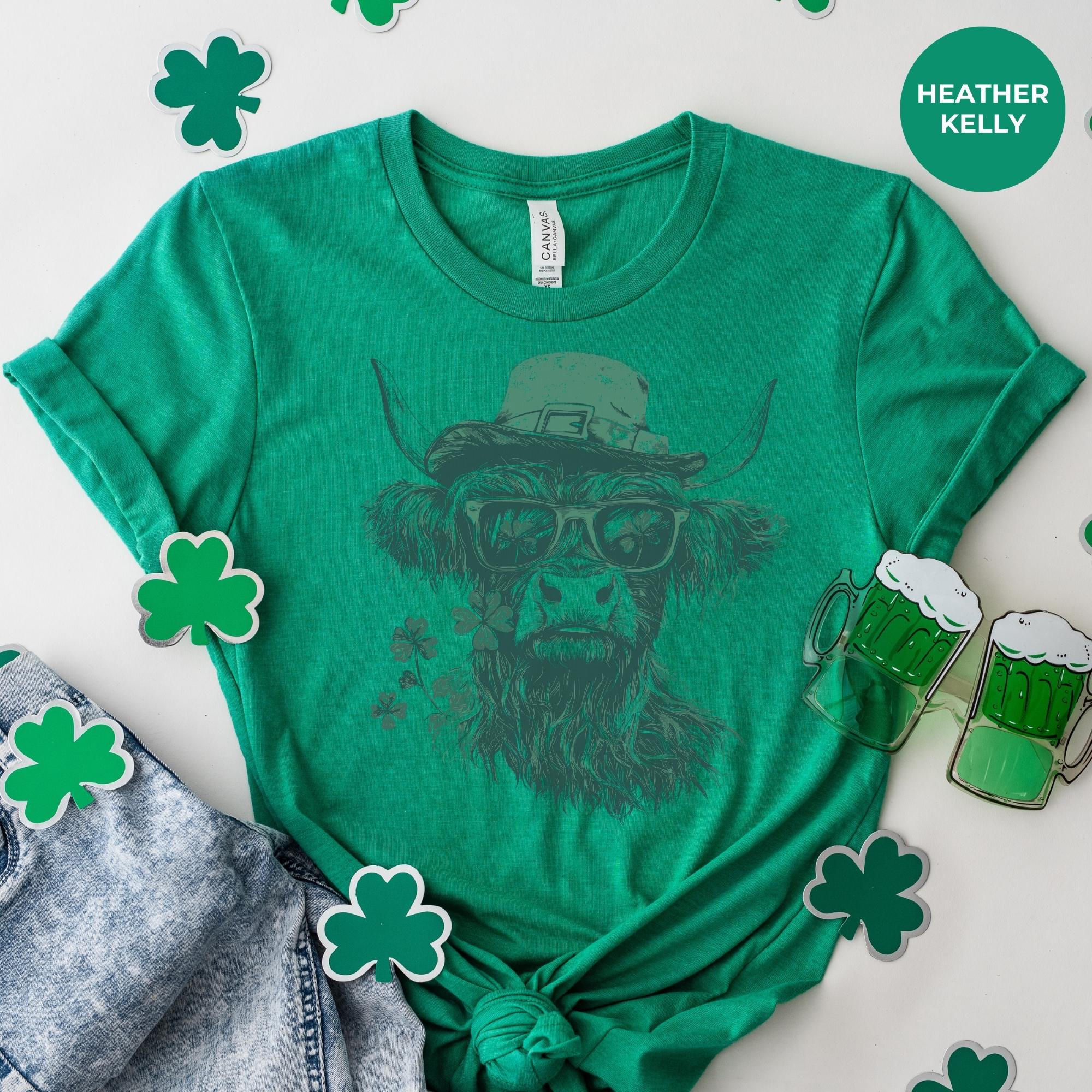 custom dog shirt St Patrick Day T-Shirt - Irish Graphic Tee - Green St Paddy Day Shirt - Lucky Shamrock Design - Gift for her - Tshirt