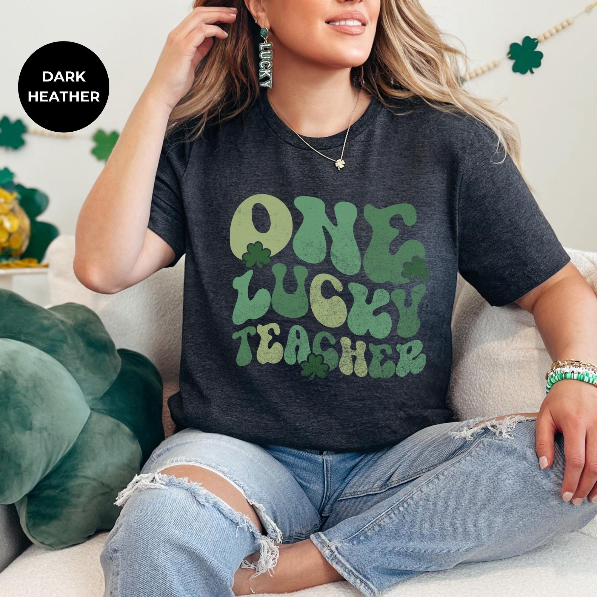 One lucky teacher - St Patrick Day T-Shirt - Lucky Shamrock Tee - Green St Paddy Day Shirt - Irish Graphic - Clover T-Shirt